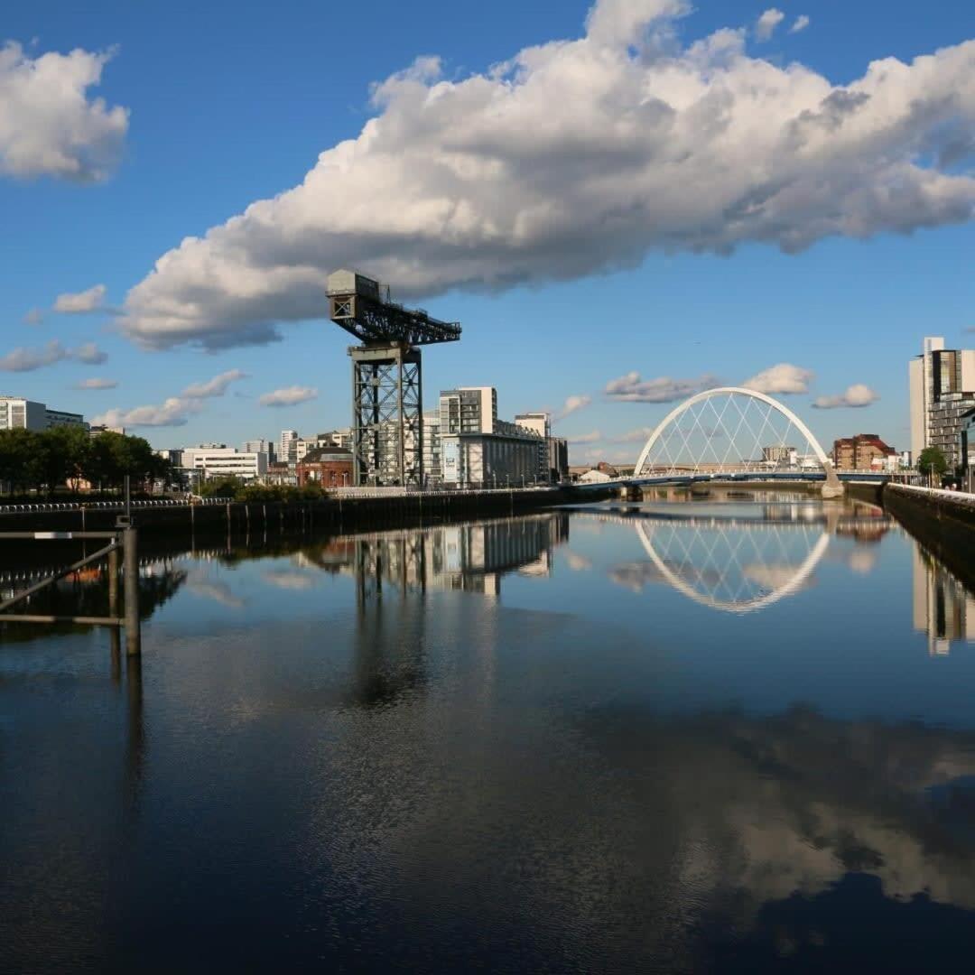 Modern And Refurbished Flat In Merchant City グラスゴー エクステリア 写真