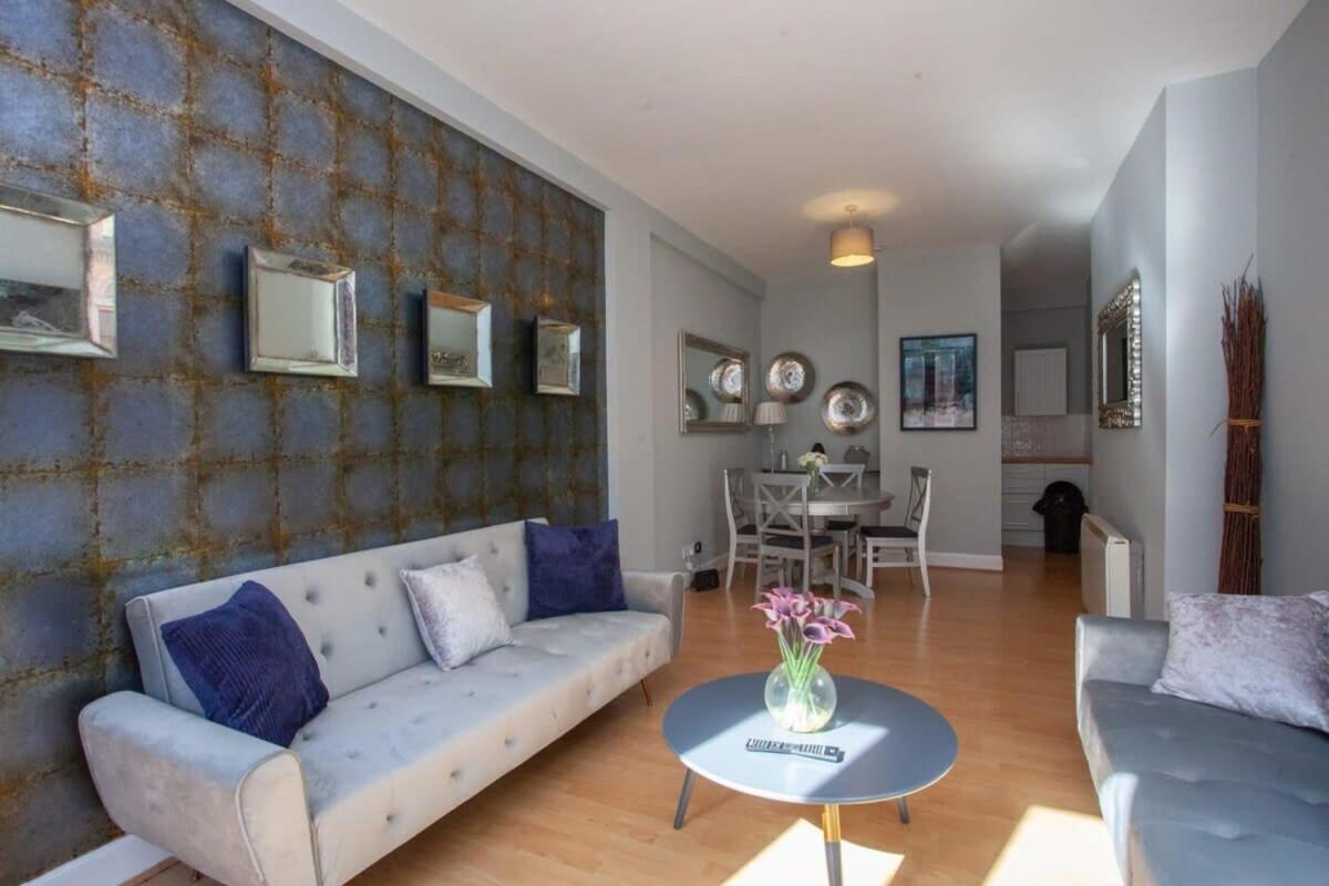 Modern And Refurbished Flat In Merchant City グラスゴー エクステリア 写真